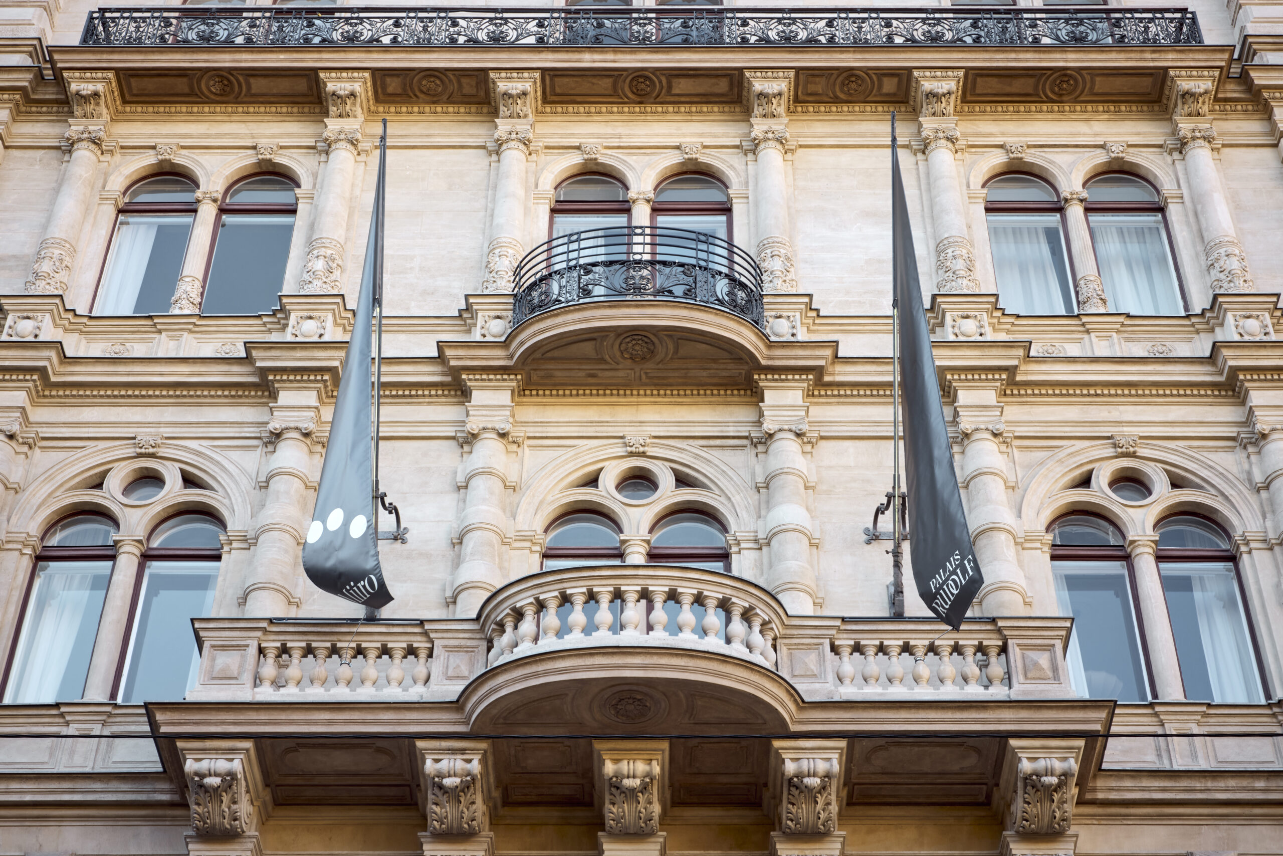 1.Exterior_High Res